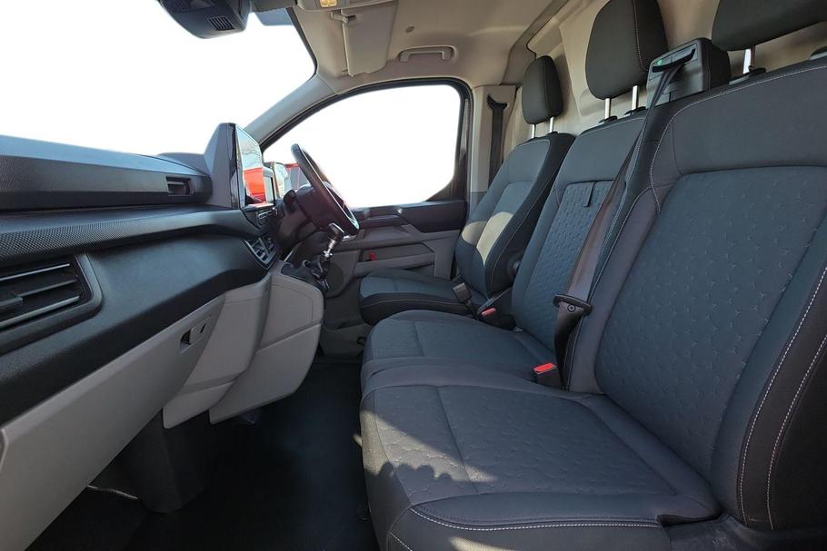 Used FORD TRANSIT CUSTOM WO73HMK 10