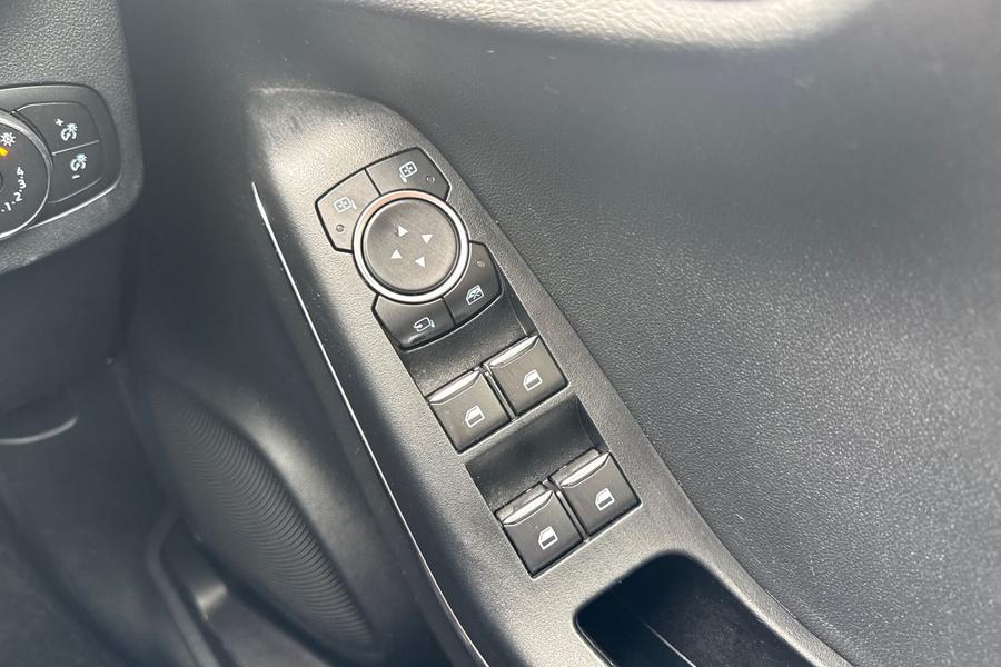 Ford Puma Photo autoimg-4b0d3ca7d5e3f69532449bddb5ed22e5ba1936d7.jpg