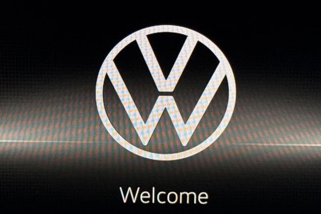 Volkswagen Golf Photo 21