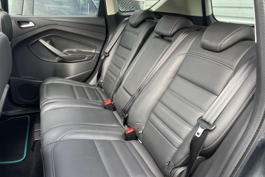Ford KUGA Photo autoimg-4b1724d0e733ced119d0ebd19ddf42c78b29379e.jpg