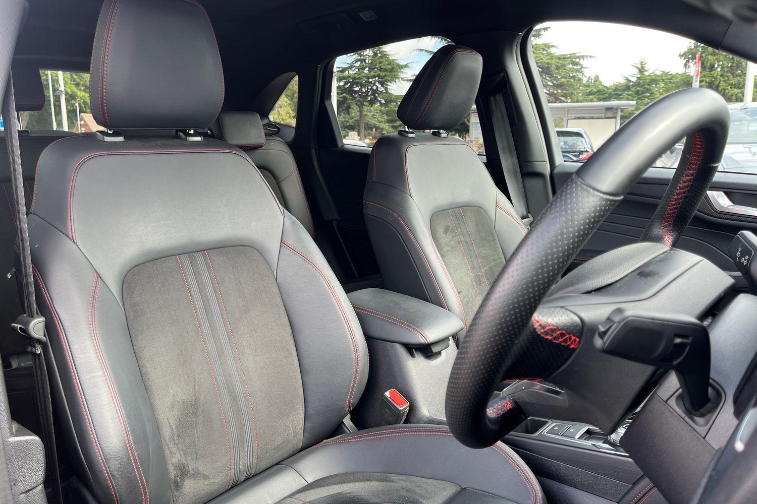 Ford KUGA Photo 16