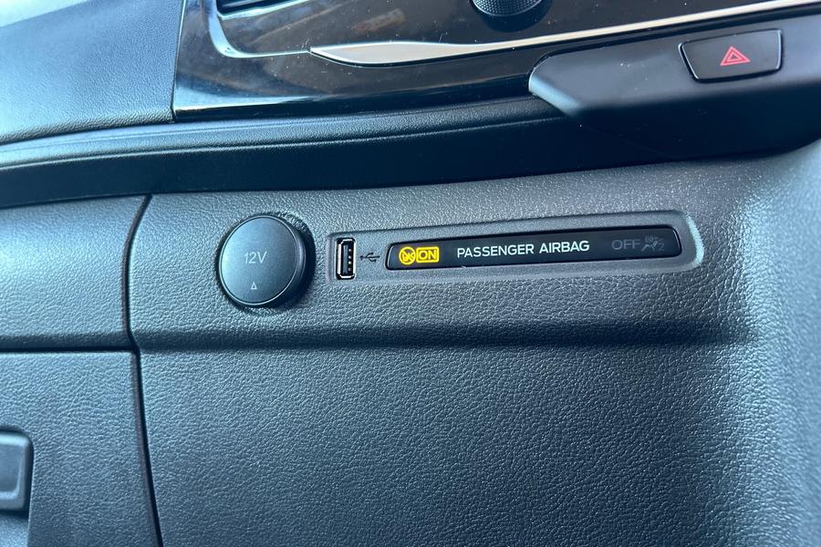 Ford TRANSIT Photo autoimg-4b21cd5cc2739f27f50bcbf66ea2e560d5aefd95.jpg