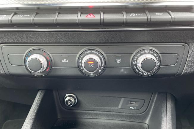 AUDI Q2 Photo 37