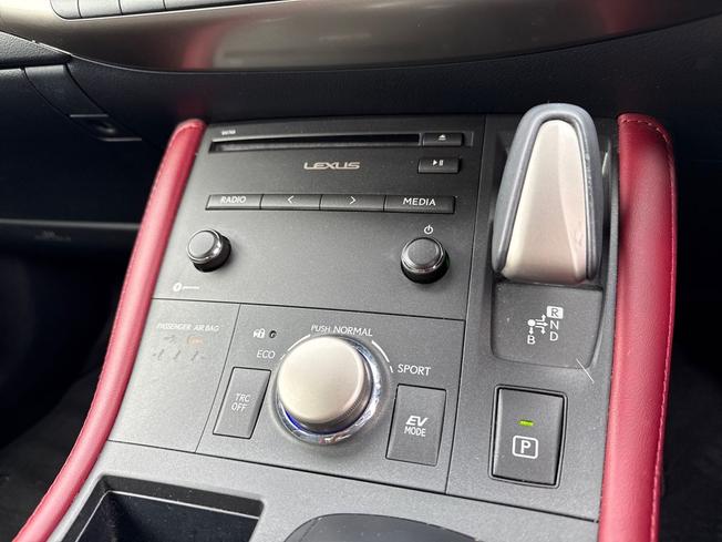 Lexus CT Photo 34