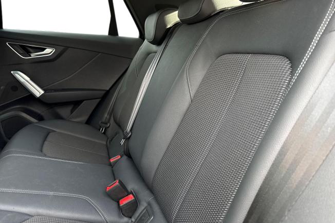 AUDI Q2 Photo 9