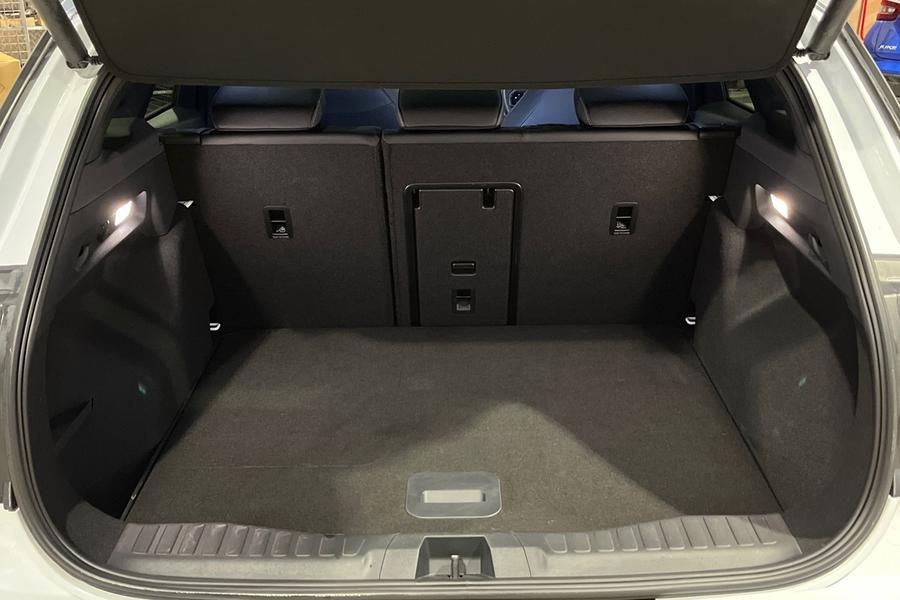 Ford EXPLORER Photo autoimg-4b25bb2f1bc0cc57fe4027861a9e6398b147c26e.jpg