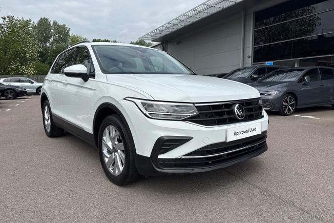 VOLKSWAGEN Tiguan Photo 21