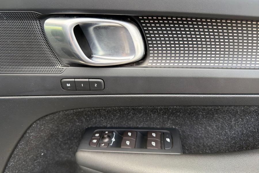 Volvo XC40 Photo autoimg-4b278670b168bebc312c5652497a1283f9c2f82e.jpg