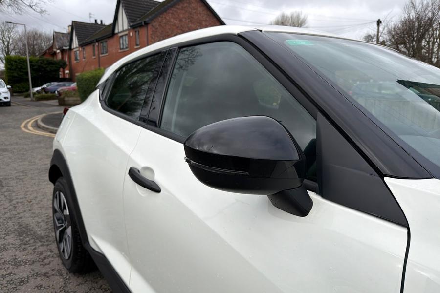 Nissan JUKE Photo autoimg-4b27f3b5d636a355836d42737b6bbd412563acc1.jpg