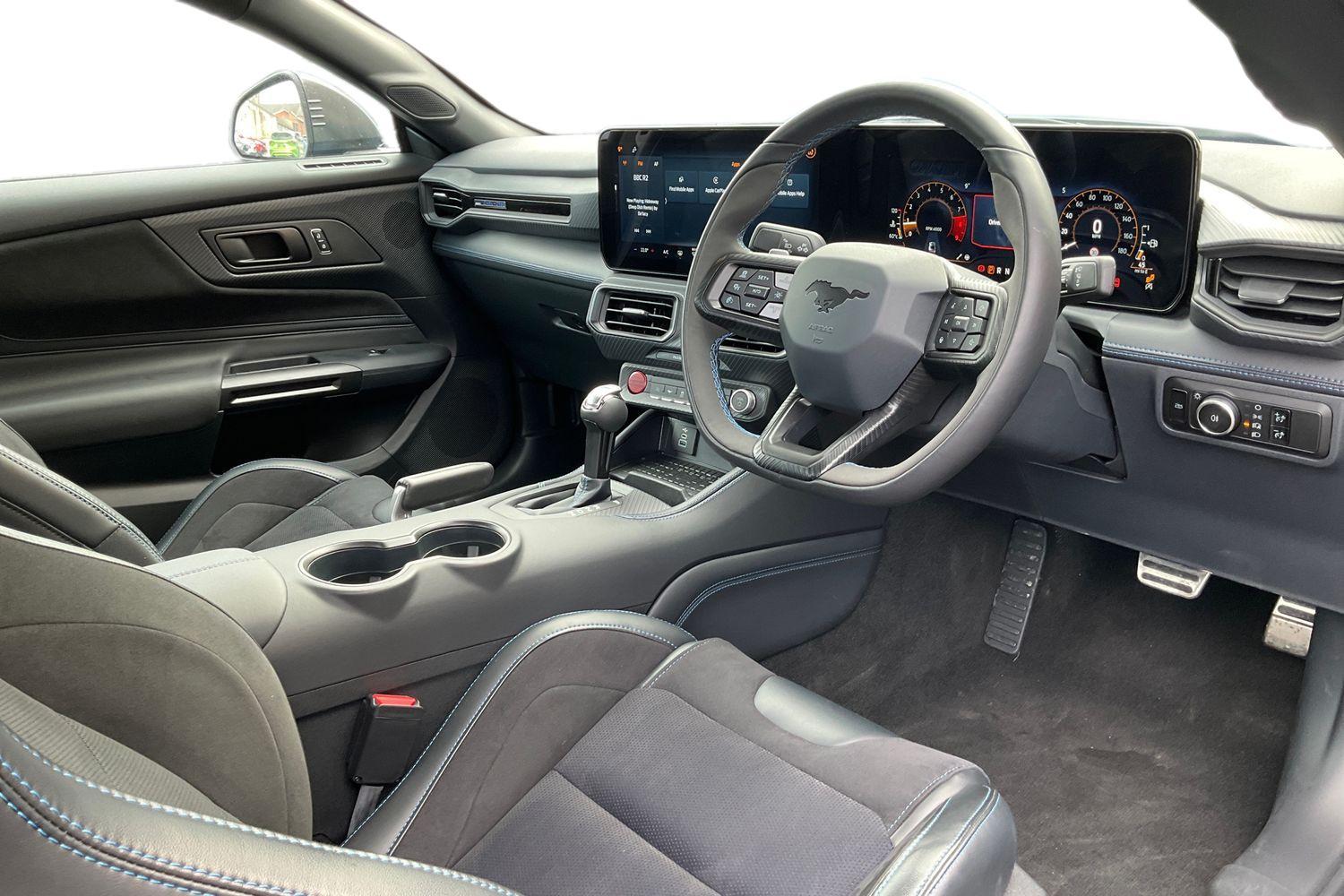 Ford MUSTANG Photo 8