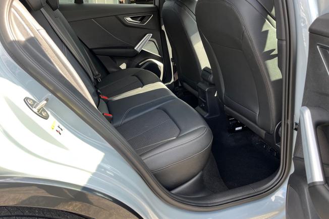 Audi Q2 Photo 36
