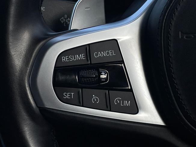 BMW 3 Series Photo 16