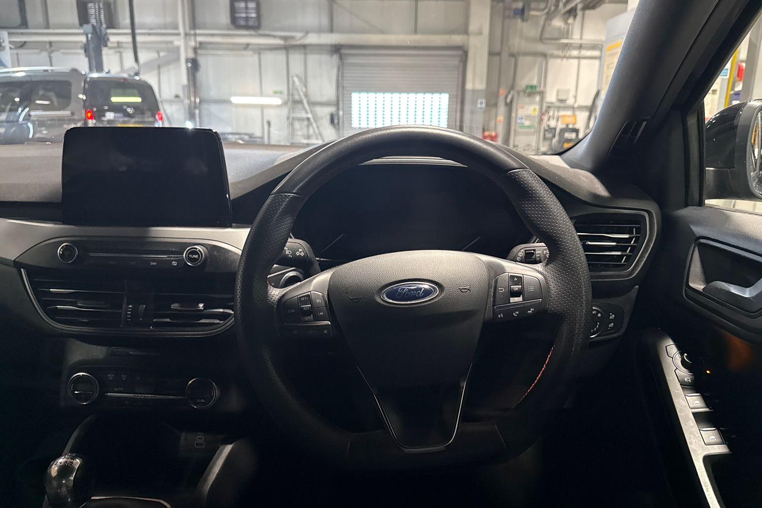 Ford FOCUS Photo 11