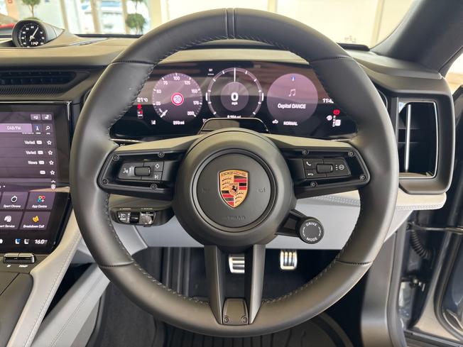 PORSCHE Cayenne Photo 17