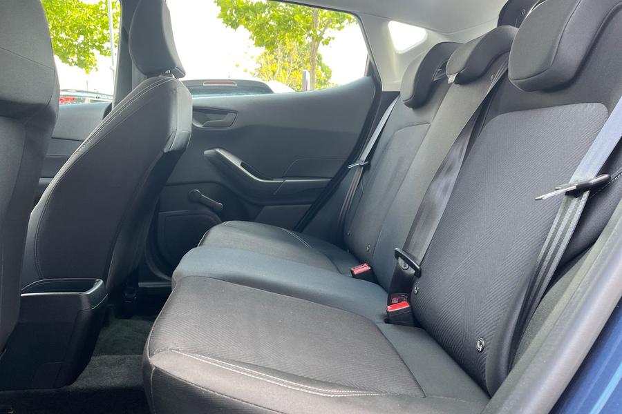 Ford FIESTA Photo autoimg-4b2ff02b09a2e8cf0a18051e1cb12e3ebb061328.jpg