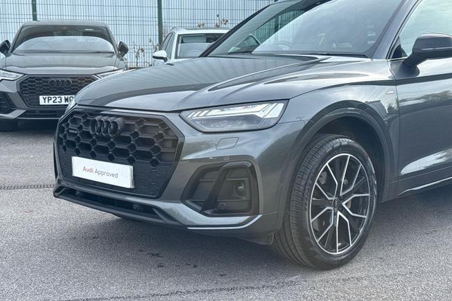 AUDI Q5 Photo 22