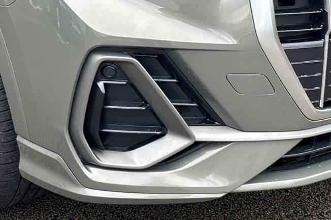 Audi Q3 Photo 21
