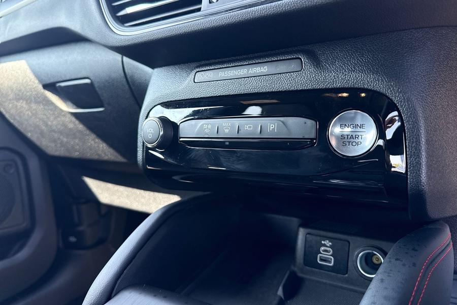 Ford KUGA Photo autoimg-4b37799f1a86aa74c9503da5472de2dd8e487130.jpg