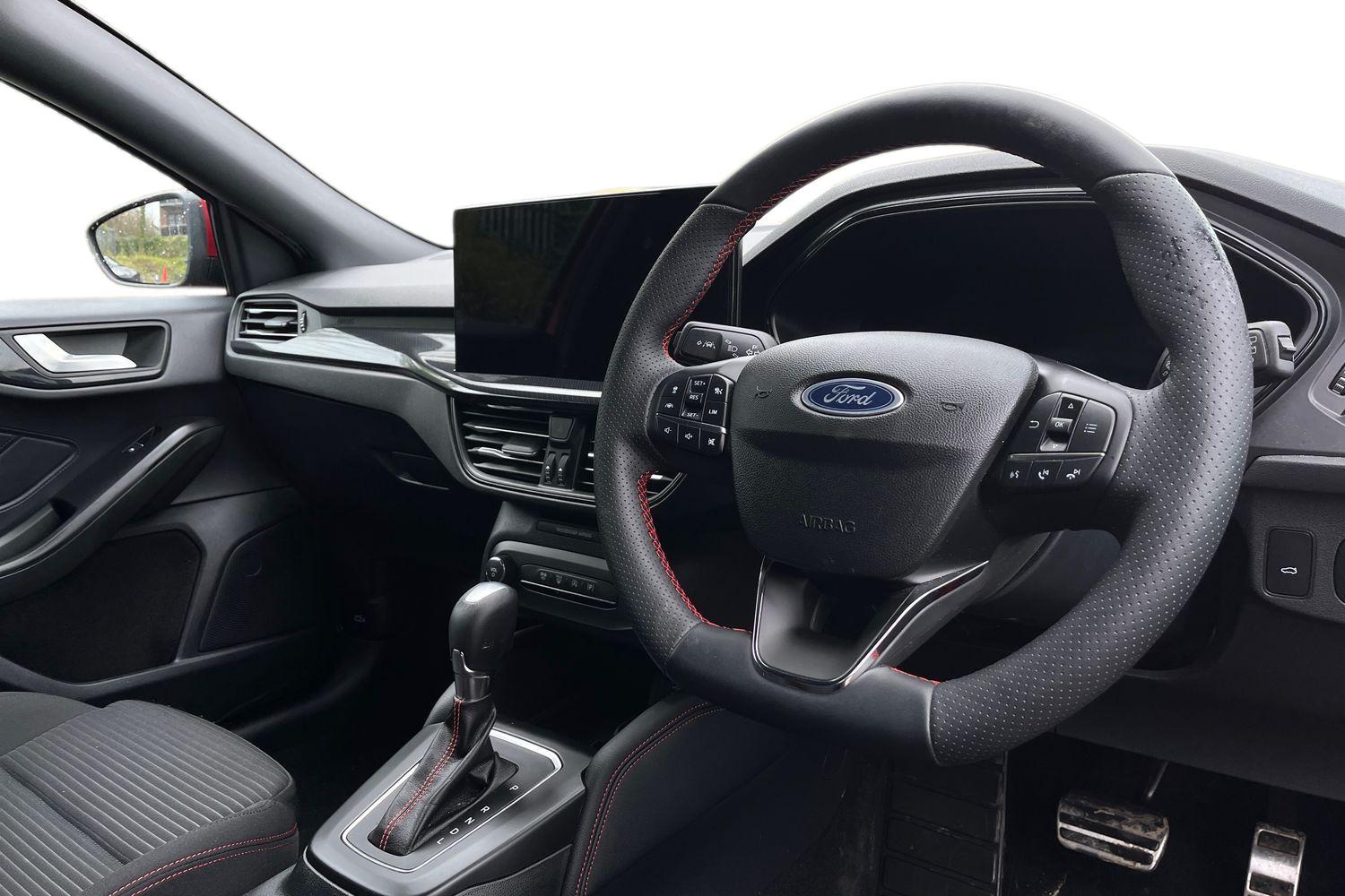 Ford Focus Photo 8
