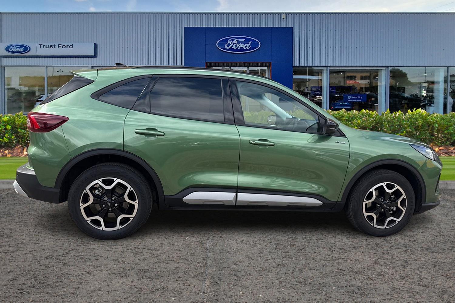 Ford KUGA Photo 2