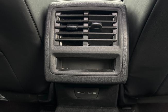 VOLKSWAGEN Golf Photo 24