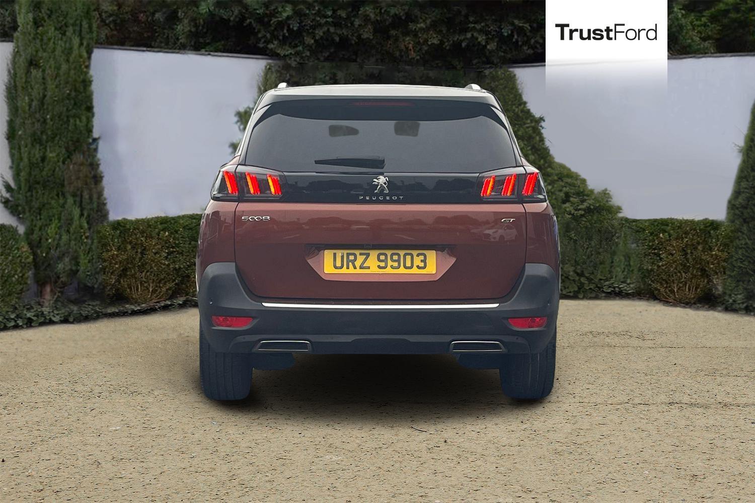 Peugeot 5008 Photo 6