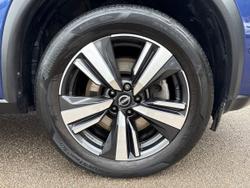 NISSAN X-Trail Photo 5