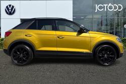VOLKSWAGEN T-Roc Photo 4