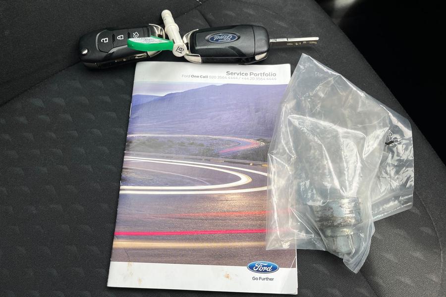 Ford FIESTA Photo autoimg-4b46ed040ead32886c0d4b18bd111d2d5eae7c21.jpg