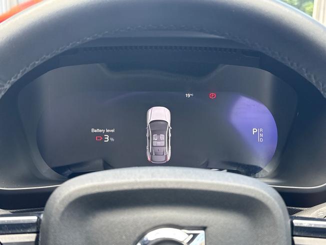 VOLVO C40 Photo 15