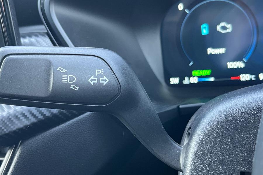 Ford KUGA Photo autoimg-4b4e236e7e9737839b6d479126978d22e13783e8.jpg