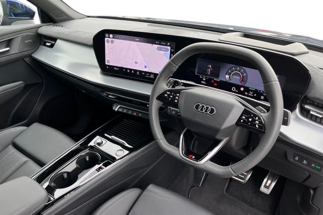 AUDI Q3 Photo 6