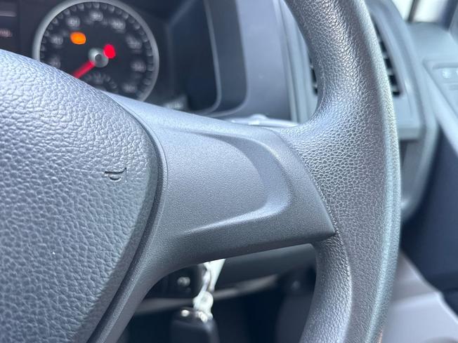 VOLKSWAGEN Transporter Photo 17