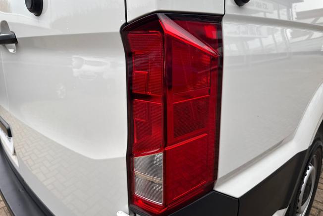 VOLKSWAGEN Crafter Photo 18