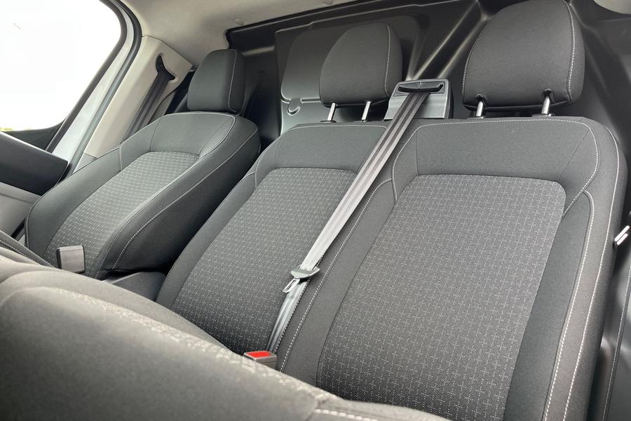 Ford TRANSIT E-CUSTOM Photo autoimg-4b57060f8485cd40088f1b77c00bf9542b1ea919.jpg