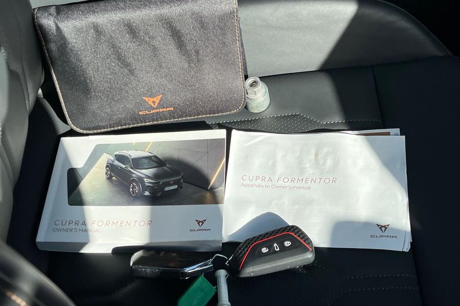 CUPRA FORMENTOR Photo autoimg-4b59b0ae5f731d4f0787e439fc3979300b45fbe8.jpg