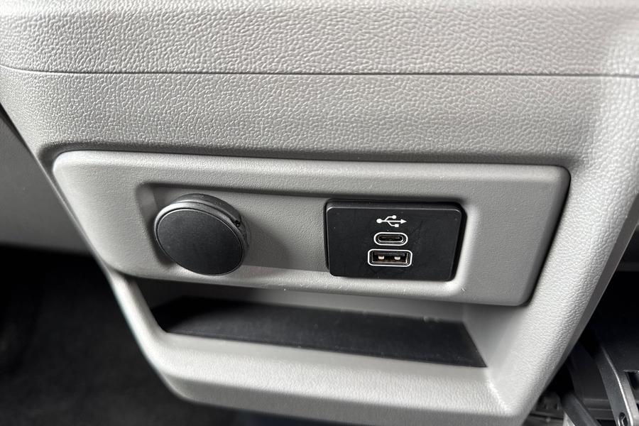 Ford TRANSIT CUSTOM Photo autoimg-4b5aecd0bd36a52ae7c03f5a7e54e6f7fa243a14.jpg