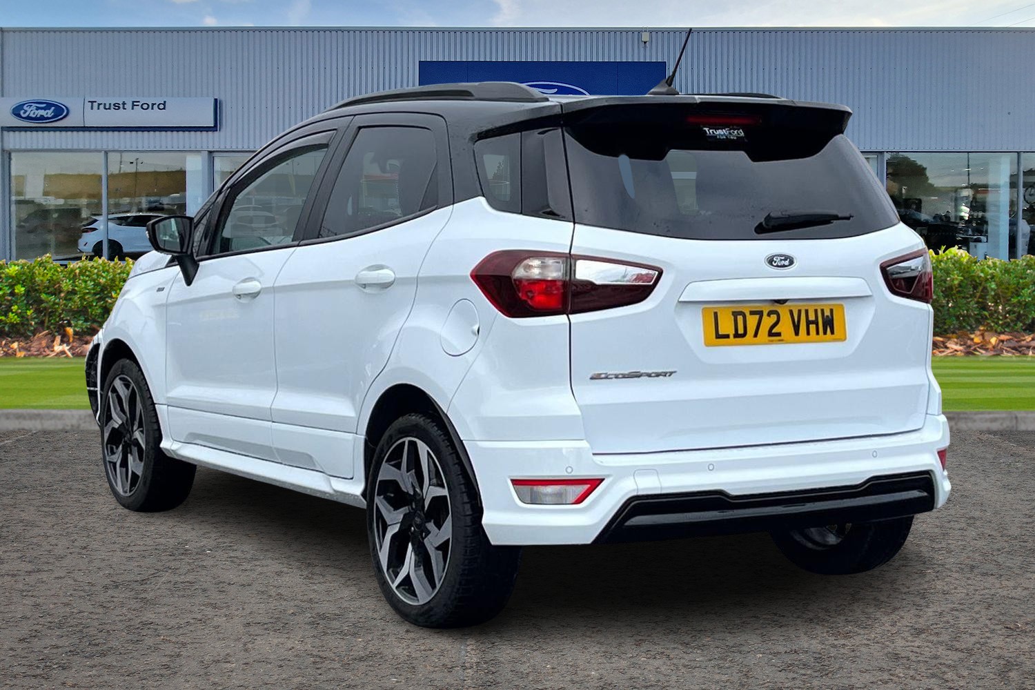 Ford EcoSport Photo 1