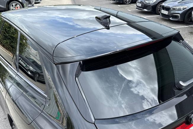 AUDI A6 e-tron Avant Photo 23