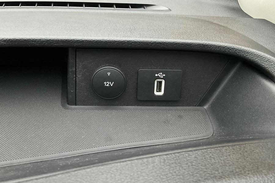 Ford TRANSIT CUSTOM Photo autoimg-4b61282ac370022c7a9bb124d59e70ad64f419db.jpg