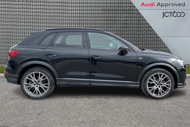 AUDI Q3 Photo 4