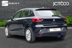 SEAT Ibiza Photo 3