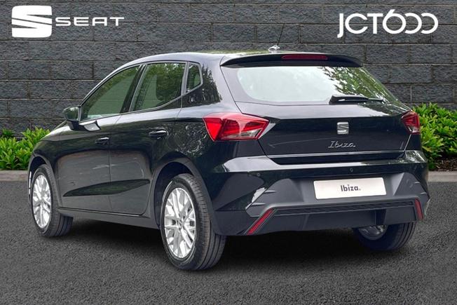SEAT Ibiza Photo 3