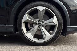 Audi Q4 e-tron Photo 5