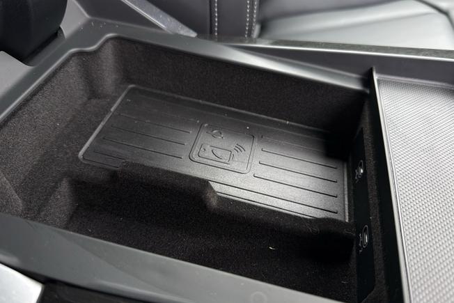 Audi Q8 Photo 32