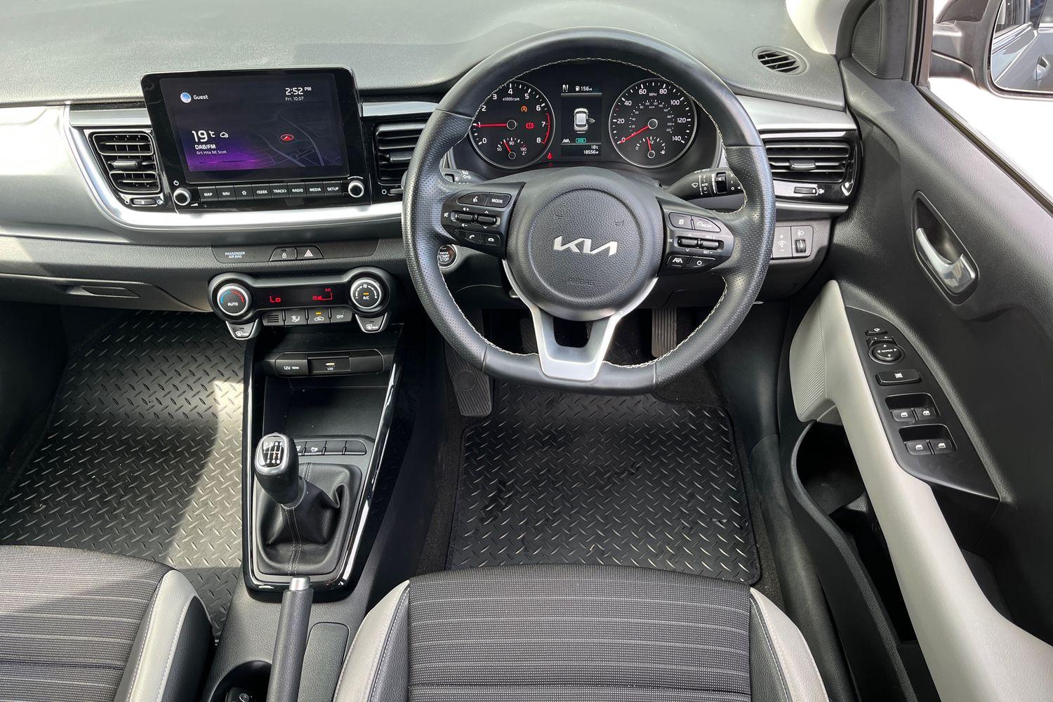 Kia STONIC Photo 10