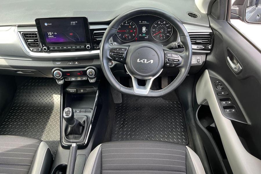 Kia STONIC Photo autoimg-4b67d6c53948cd5e836e99f62384b910bb8ce210.jpg