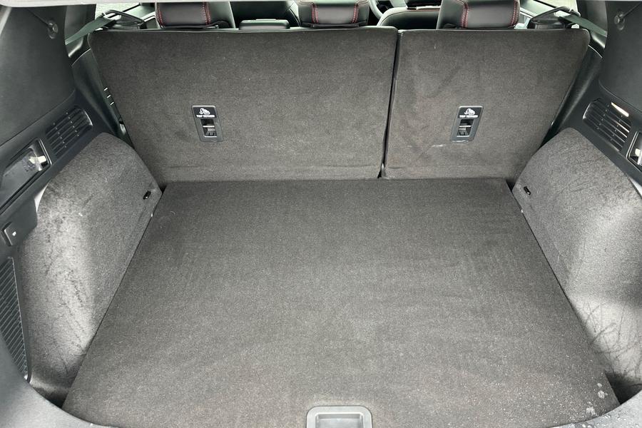 Ford Kuga Photo autoimg-4b6828efaf3f32223a563cb32d630e557b6b13ec.jpg