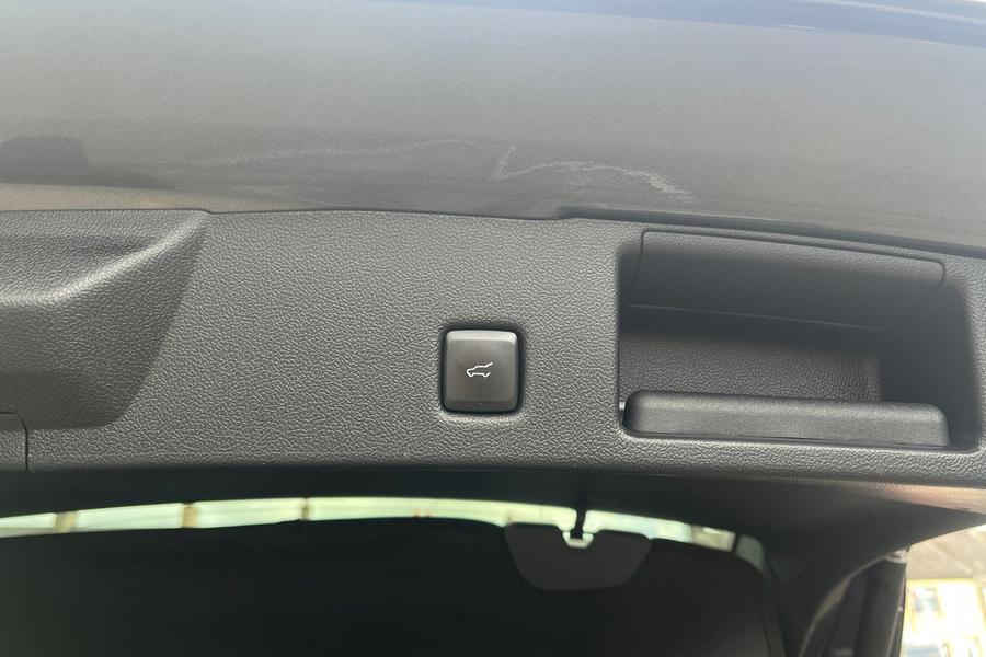Ford KUGA Photo autoimg-4b6c41f95b078d6df2e8eff26afdc631d1c13d3c.jpg