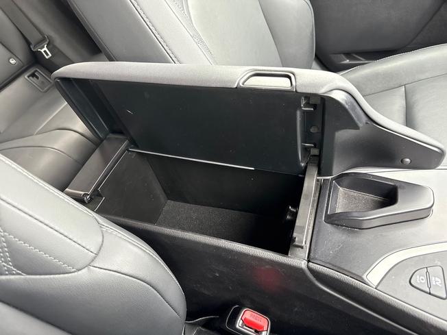 LEXUS Ux Photo 59